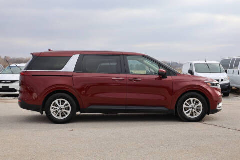 2022 Kia Carnival LX