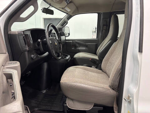 2020 Chevrolet Express LS 3500