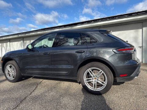 2025 Porsche Macan