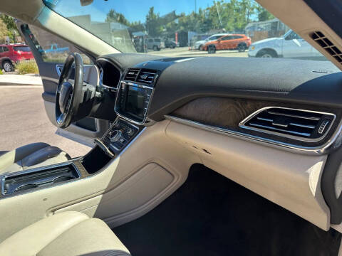 2017 Lincoln Continental Select