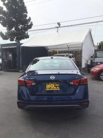 2022 Nissan Altima 2.5 SR