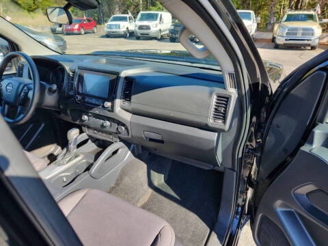 2022 Nissan Frontier SV