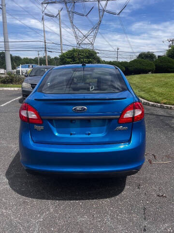 2012 Ford Fiesta SE