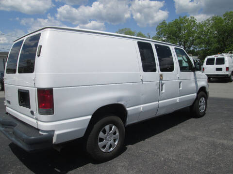 2010 Ford E-Series E-250