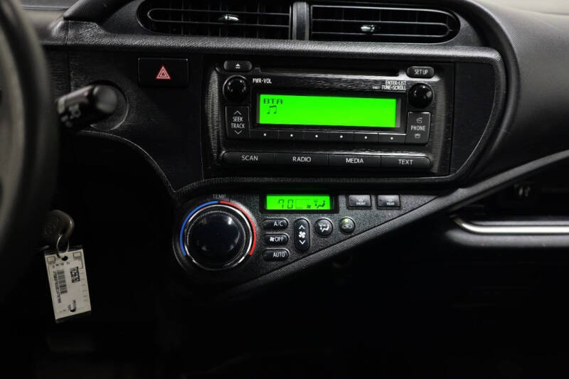 2014 Toyota Prius c Two