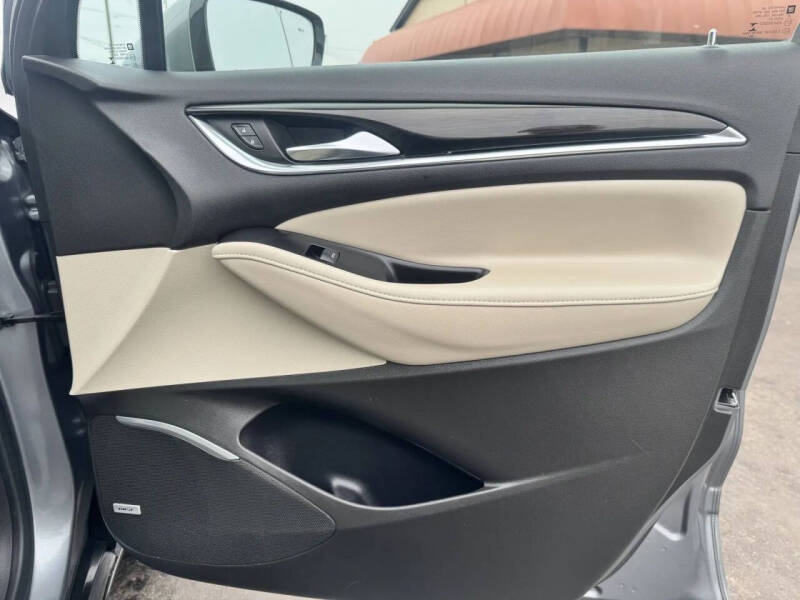 2021 Buick Enclave Essence