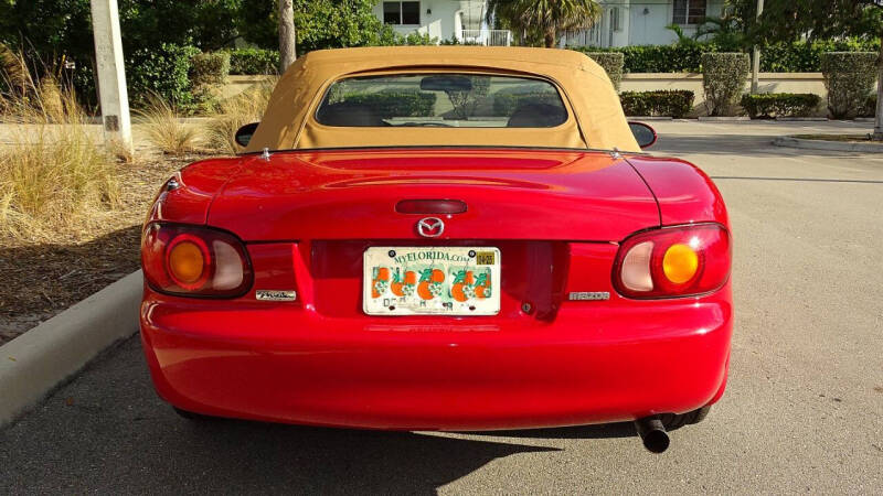 2000 Mazda MX-5 Miata