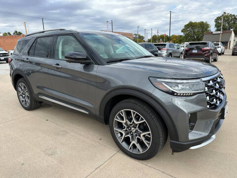 2025 Ford Explorer Platinum