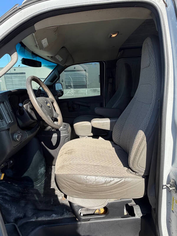 2017 Chevrolet Express 2500