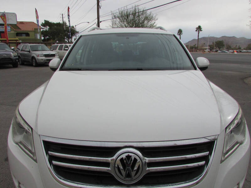 2011 Volkswagen Tiguan SE photo 7