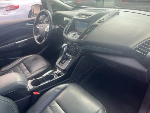 2017 Ford C-MAX Hybrid Titanium