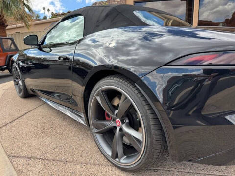 2018 Jaguar F-TYPE R