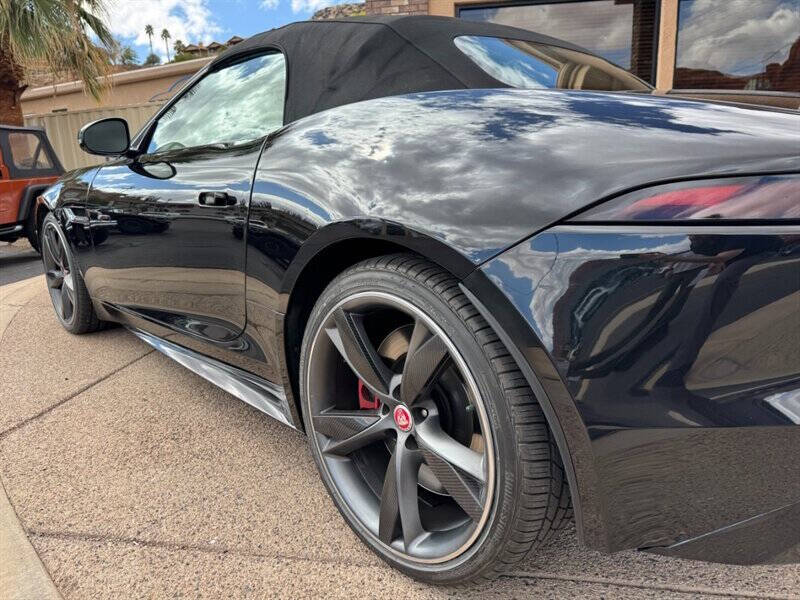 2018 Jaguar F-TYPE R