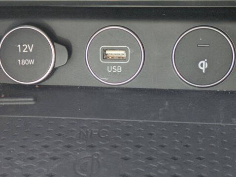 2023 Genesis G70