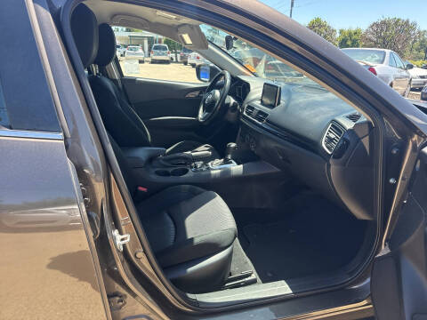 2015 Mazda MAZDA3 i Touring