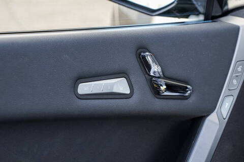 2025 BMW iX xDrive50