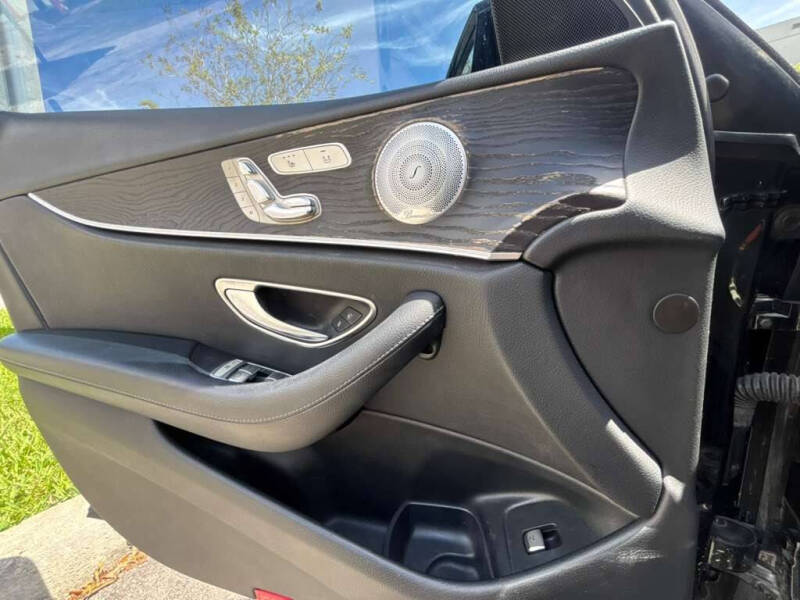 2018 Mercedes-Benz E-Class E 300