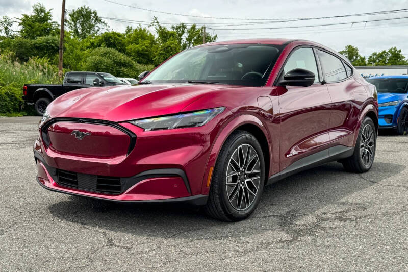 2025 Ford Mustang Mach-E Premium