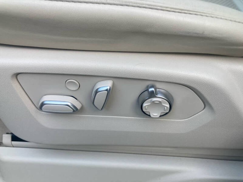 2021 Cadillac Escalade ESV Premium Luxury Platinum