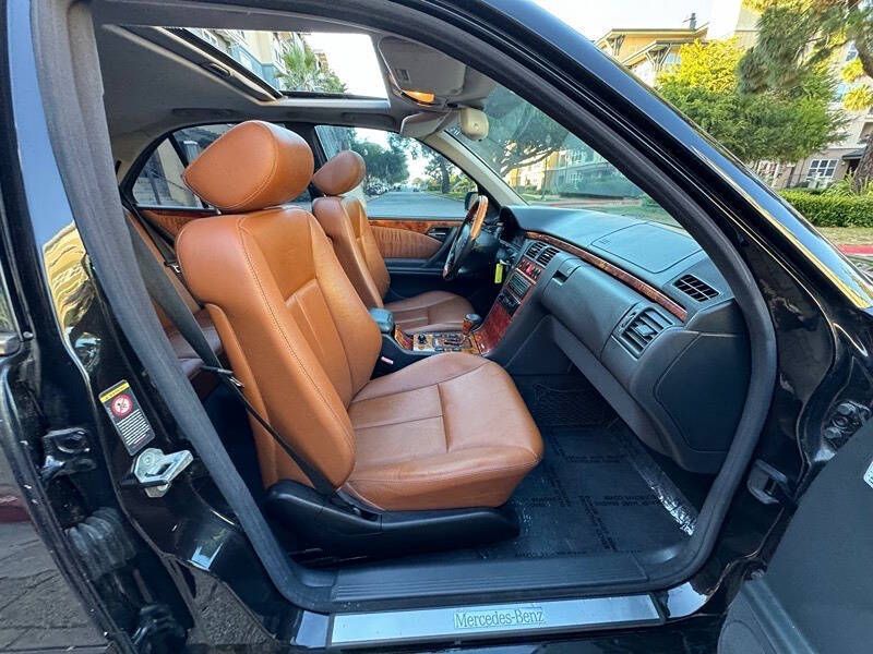 2000 Mercedes-Benz E-Class E 320