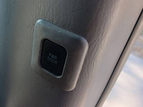 2009 Toyota Sienna LE 7-Passenger