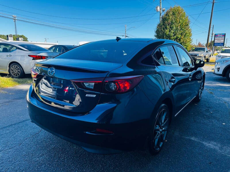 2018 Mazda MAZDA3 Touring