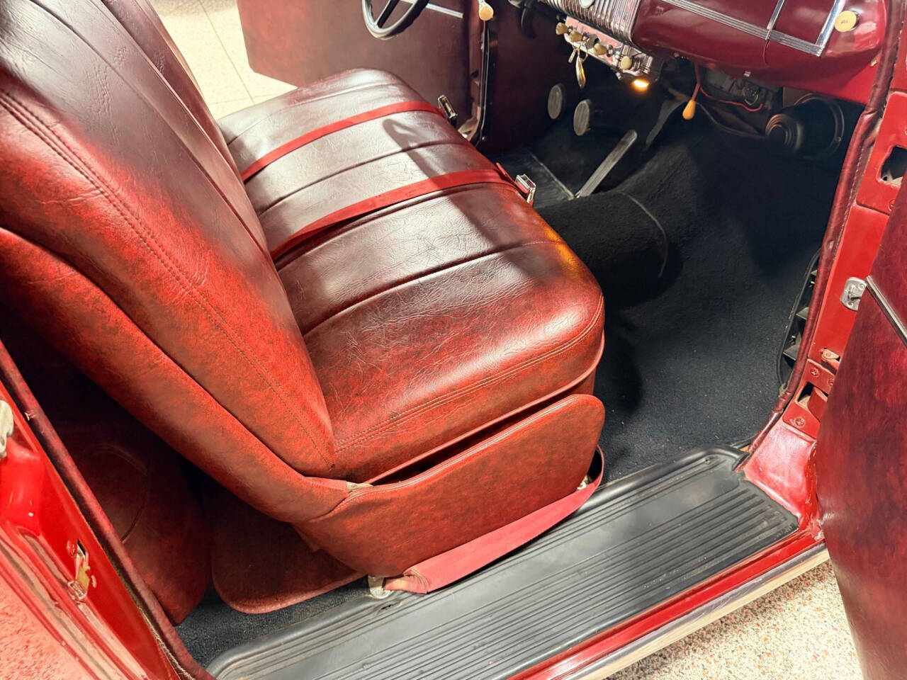 1947 Plymouth Deluxe 26