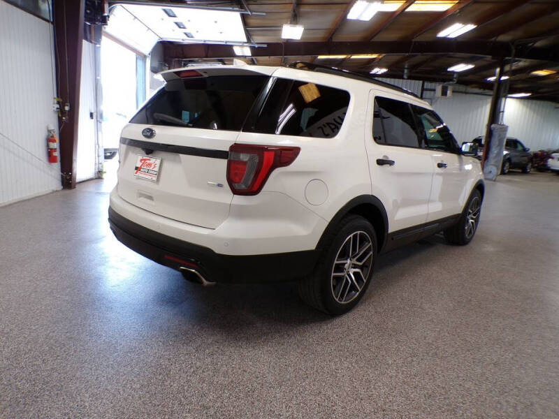 2017 Ford Explorer Sport
