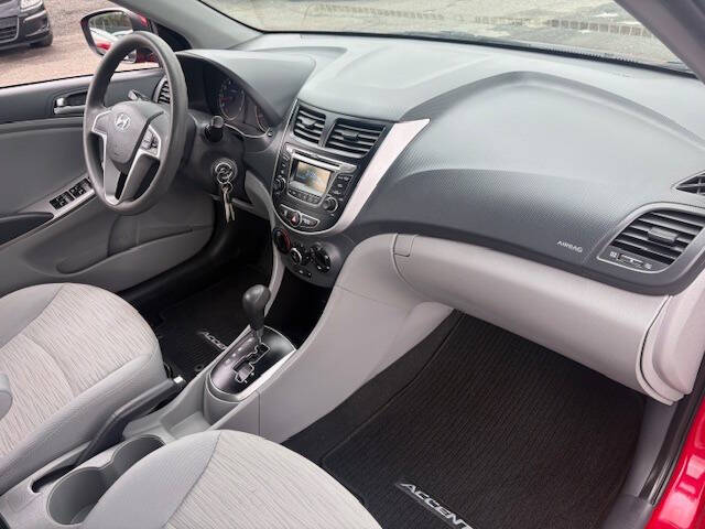 2017 Hyundai Accent SE