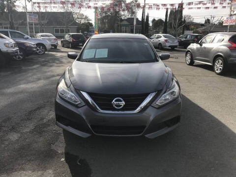 2017 Nissan Altima for sale at EXPRESS CREDIT MOTORS in San Jose CA