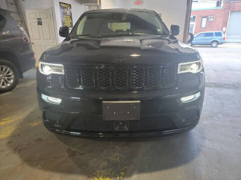 2020 Jeep Grand Cherokee for sale at OFIER AUTO SALES in Freeport NY