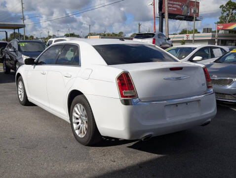 2012 Chrysler 300