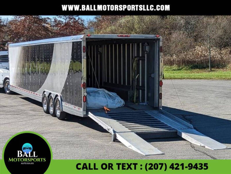 2004 Featherlite Trailer Two Car Hauler