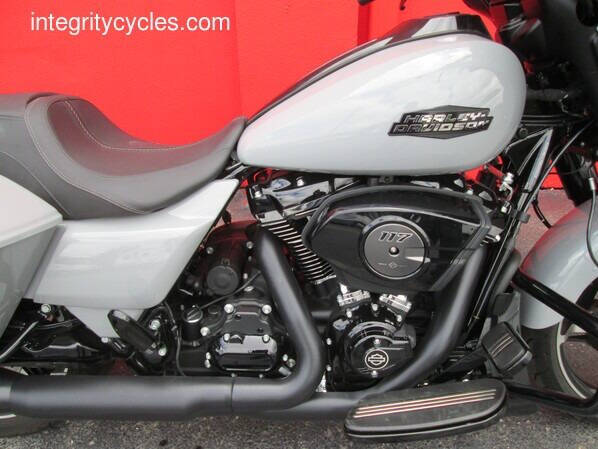 2024 Harley-Davidson Street Glide