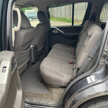 2011 Nissan Pathfinder S