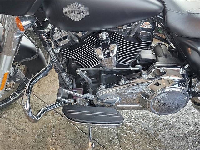 2022 Harley-Davidson Street Glide