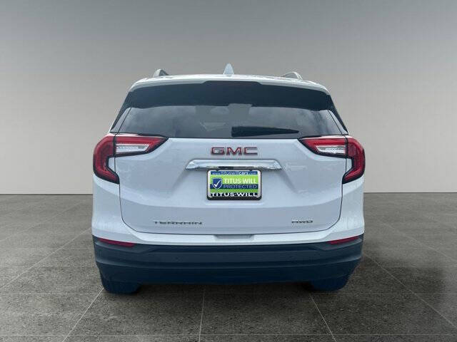 2022 GMC Terrain SLE