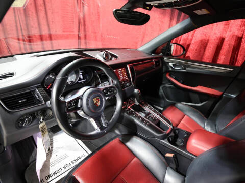 2015 Porsche Macan S