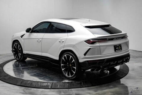 2022 Lamborghini Urus