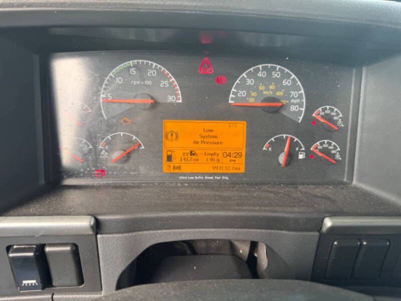 2013 Freightliner Cascadia