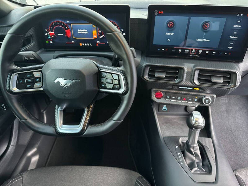 2025 Ford Mustang EcoBoost