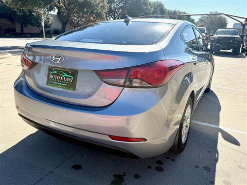 2016 Hyundai Elantra SE