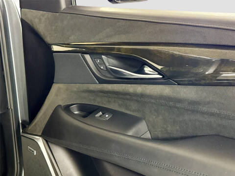 2020 Cadillac Escalade Platinum