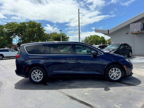 2017 Chrysler Pacifica Touring
