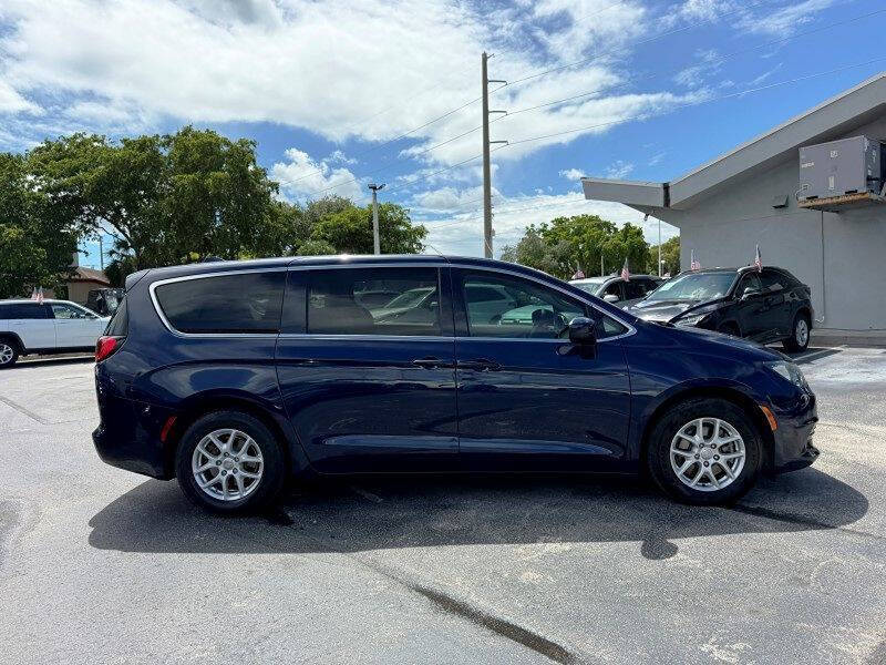 2017 Chrysler Pacifica Touring