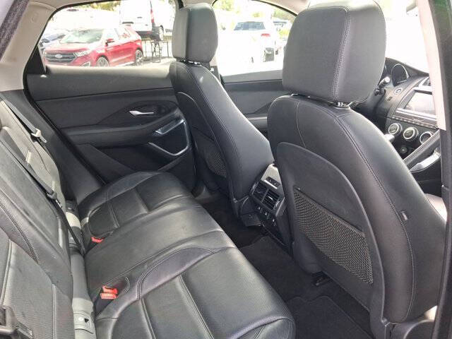 Borasco Grey Metallic 2019 Jaguar E-PACE P250 SE AWD P250 SE 4dr SUV 33