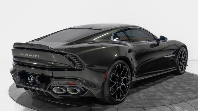 2025 Aston Martin Vanquish