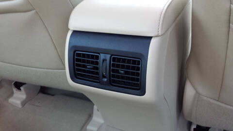 2015 Toyota Camry Hybrid XLE