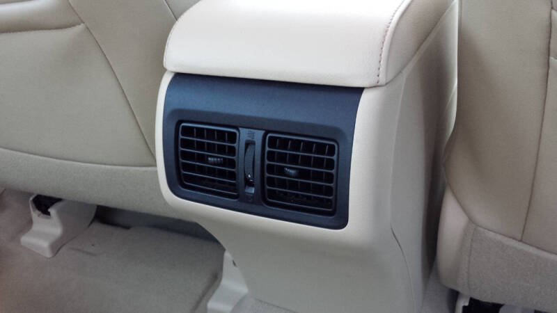 2015 Toyota Camry Hybrid XLE