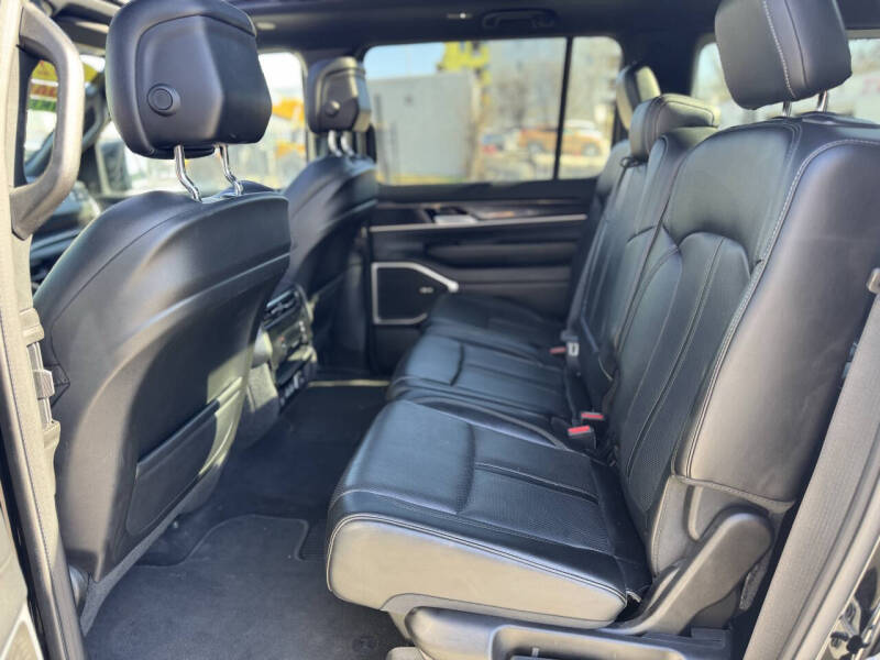 2024 Jeep Wagoneer L